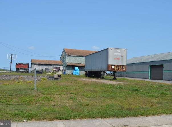 153 W MAIN STREET, RINGTOWN, PA 17967