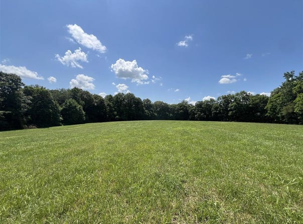 1541 Squire Lyles Road, Scottsville, KY 42164