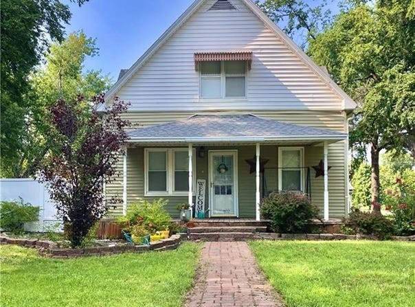 434 Nebraska Avenue, LeRoy, KS 66857