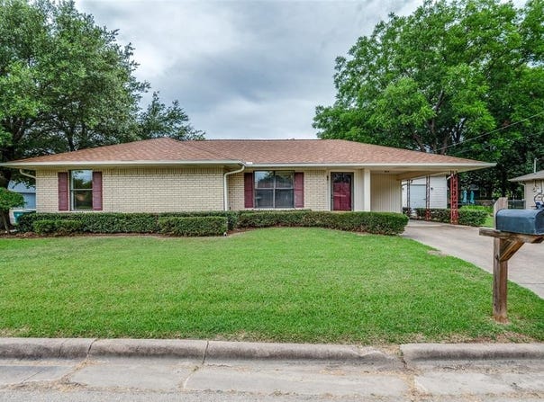 510 S Dallas Street, Kemp, TX 75143