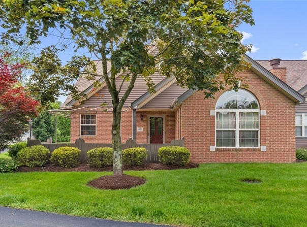 6422 Jefferson Pointe Cir, Jefferson Hills, PA 15025