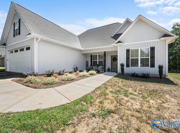105 Kaying Road, Glencoe, AL 35905