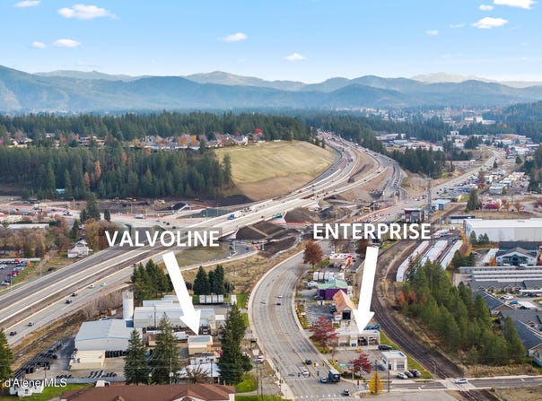 3260 E SELTICE Way, Post Falls, ID 83854
