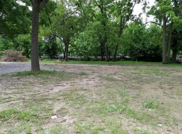 402 W Jackson Street, Marshfield, MO 65706