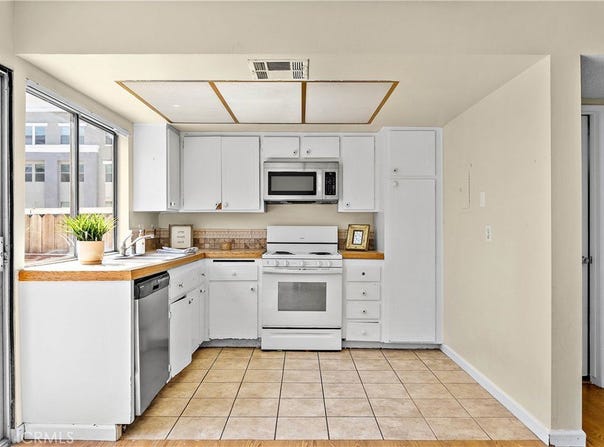 1386 3rd Street, Duarte, CA 91010
