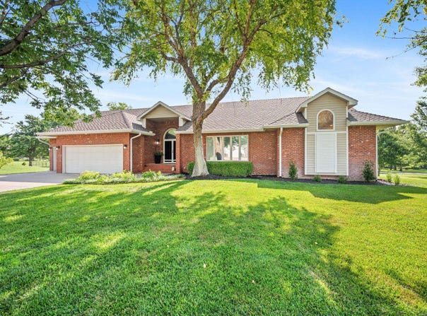 506 Ridge Point, Mulvane, KS 67110-1254