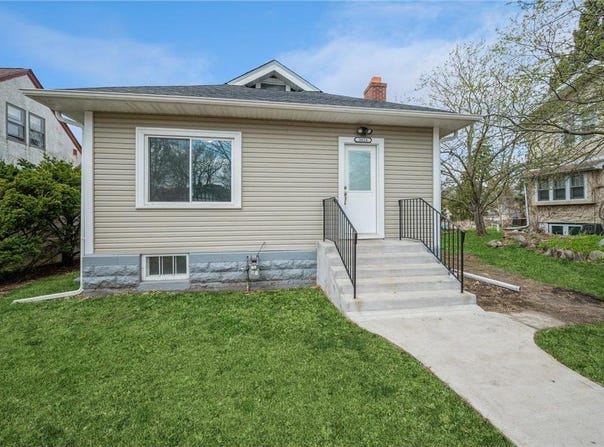 3624 15th Avenue S, Minneapolis, MN 55407