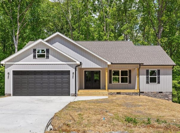 28 Westbrook Drive, CHATSWORTH, GA 30705