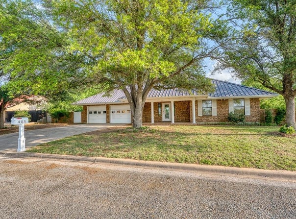 405 E Granite Street, Llano, TX 78643-0000
