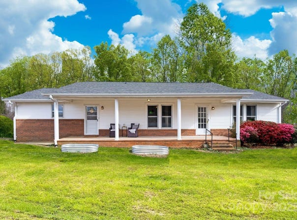 4036 Muncus Road, Jonesville, NC 28642