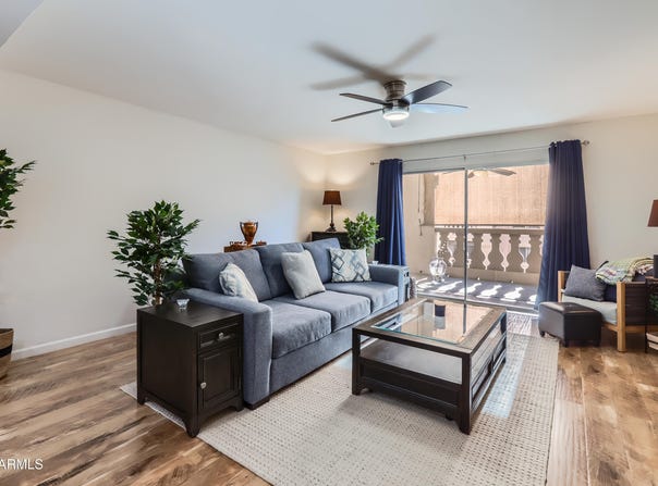 7940 E CAMELBACK Road, Scottsdale, AZ 85251
