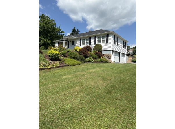 30 Gen R Parker Avenue, Cadyville, NY 12918