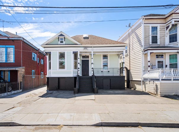 2735 E 11Th St, Oakland, CA 94601