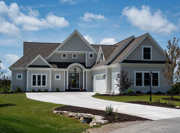 N59w27425 Autumn Ct, Lisbon, WI 53089