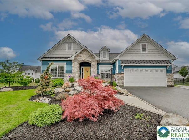 1050 Lisa Lane, Palmer Twp, PA 18045