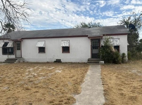 301-303 E 12Th St, Del Rio, TX 78840
