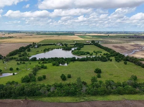 2861 US Hwy 54, Moran, KS 66755