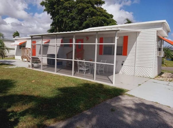 4102 70th Court, West Palm Beach, FL 33404