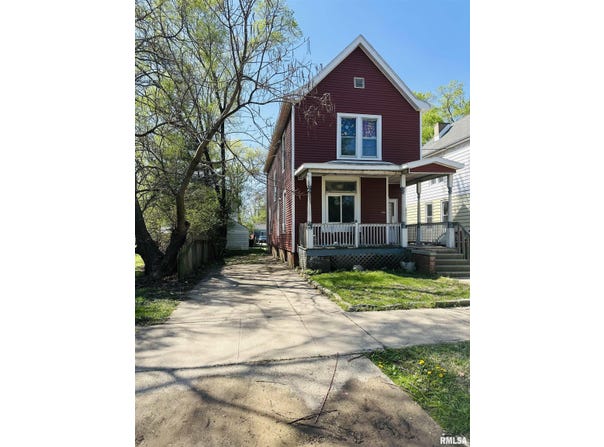610 E ILLINOIS Avenue, Peoria, IL 61603