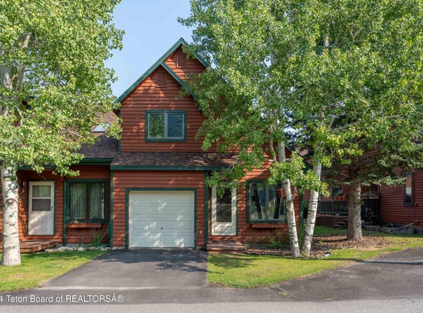 521 S CACHE Street, Jackson, WY 83001