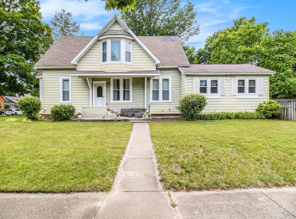 409 E Filer Street, Ludington, MI 49431