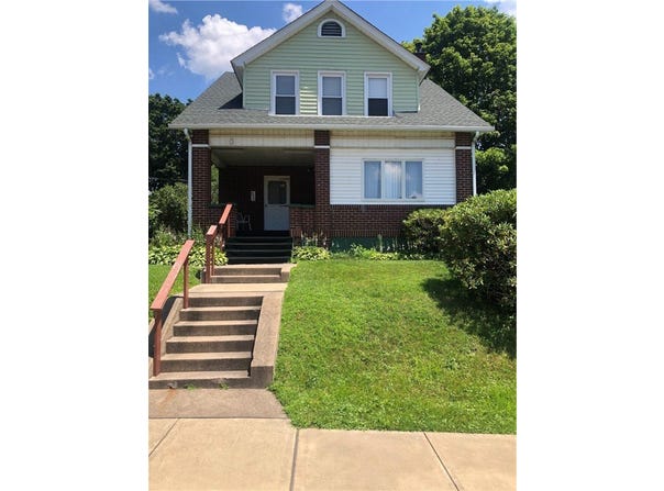 620 Ridge Ave, New Kensington, PA 15068