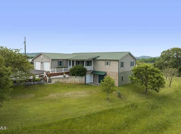 137 Hawkins Road, Bulls Gap, TN 37711