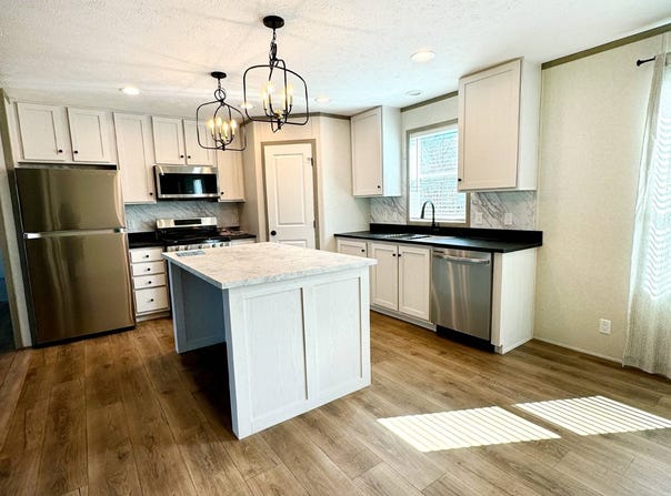 808 N. Prairieview Rd., Mahomet, IL 61853