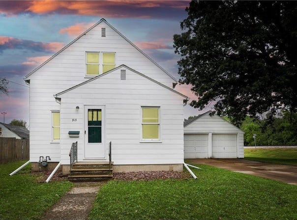 913 12th Avenue SE, Austin, MN 55912