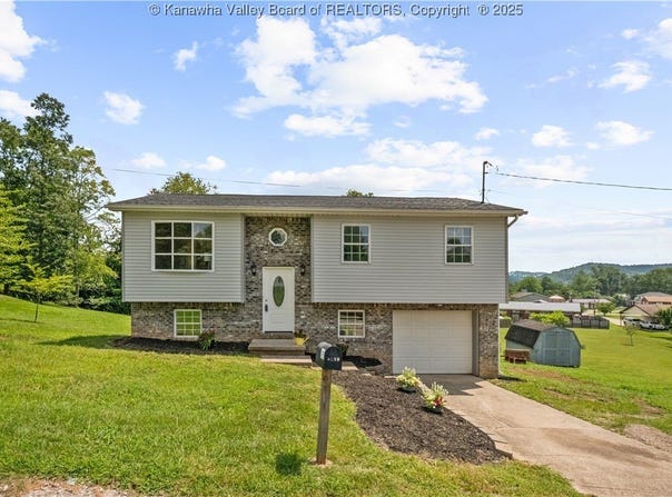 5290 David Drive, Cross Lanes, WV 25313