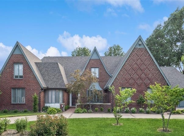 4707 W 86 Street, Prairie Village, KS 66207