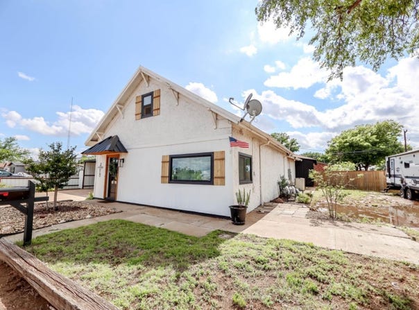 209 D Avenue, Abernathy, TX 79311