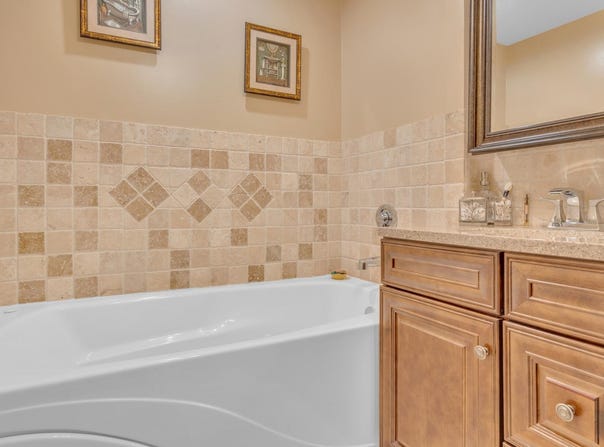 89 PLAUDERVILLE AVENUE, GARFIELD, NJ 07026