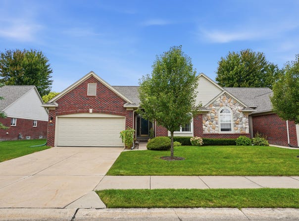 52689 Wildwood Drive, Macomb, MI 48042