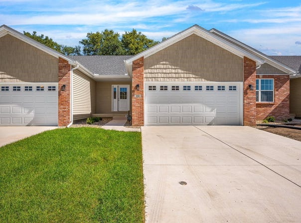 226 Cassidy Road, Normal, IL 61761