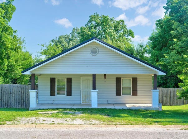 108 Summit Street, Mansfield, MO 65704