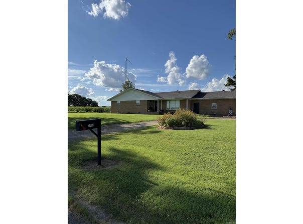 3143 County Rd 341 Road, Piggott, AR 72454