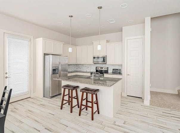 313 Featherstone Trail, Wylie, TX 75098