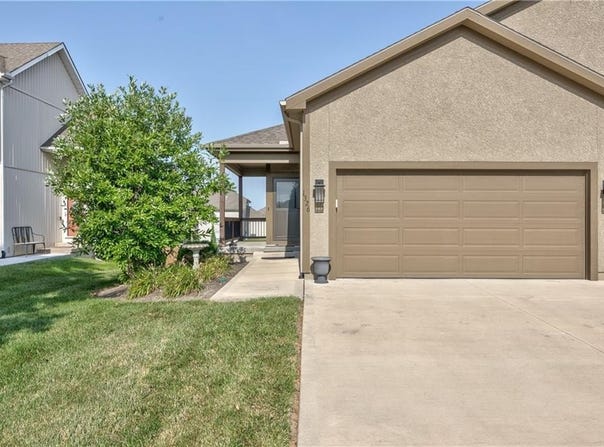 1326 N 159th Street, Basehor, KS 66007