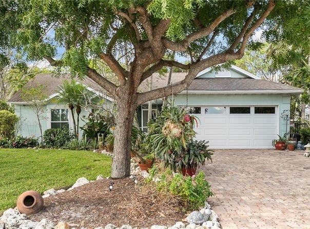 120 Sand Hill, MARCO ISLAND, FL 34145