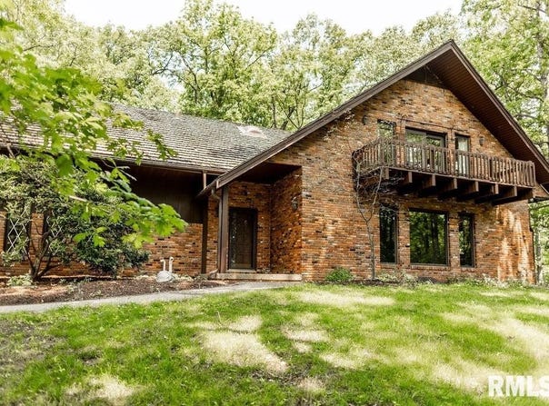 26266 E County Road 700 N Highway, Easton, IL 62633