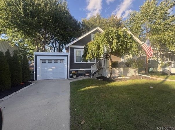 205 University Street, Ferndale, MI 48220