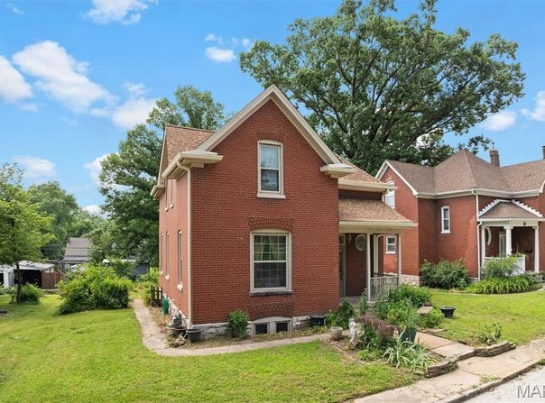 205 Voss Place, Belleville, IL 62220