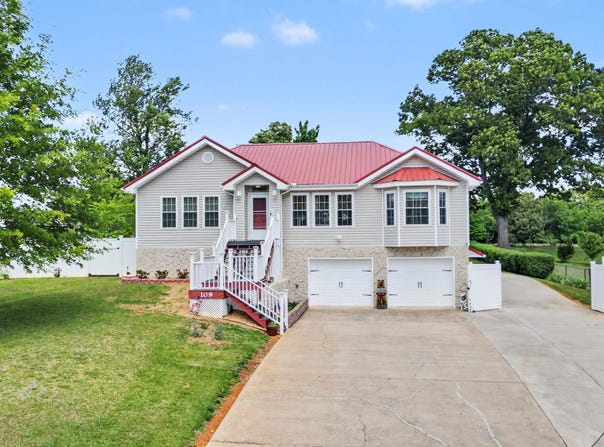 109 Pine Ridge Drive, Afton, TN 37616