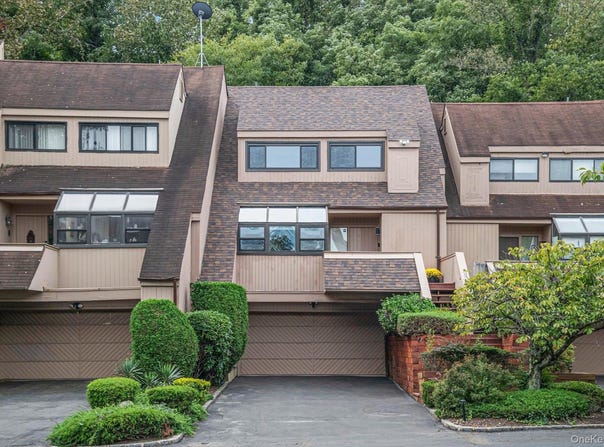 8 John Bean Court, Port Washington, NY 11050
