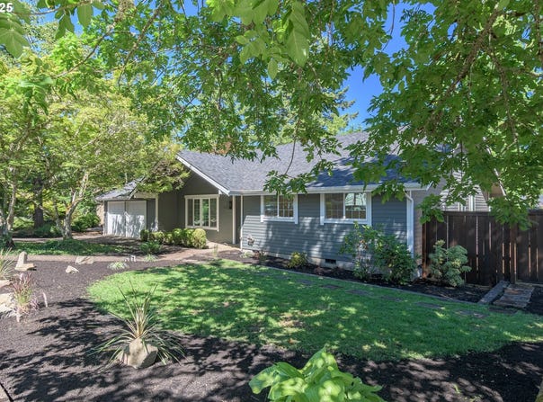3727 WILSHIRE LN, Eugene, OR 97405