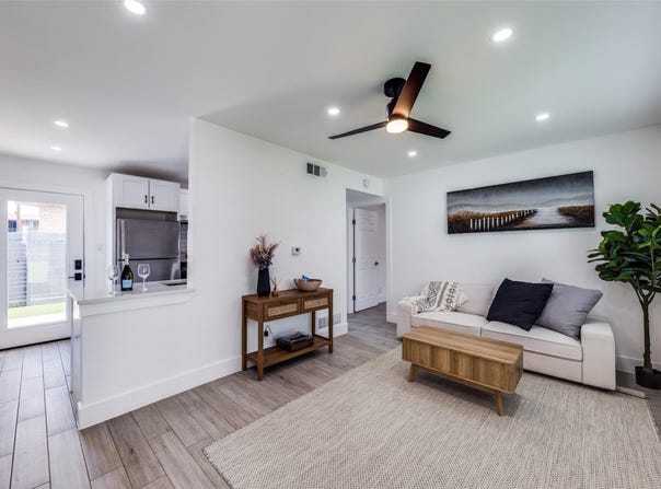 1200 E 52nd ST, Austin, TX 78723