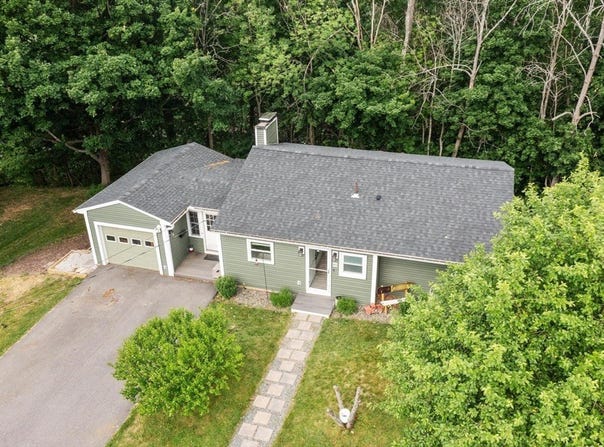 89 Jonathan St, Gardner, MA 01440