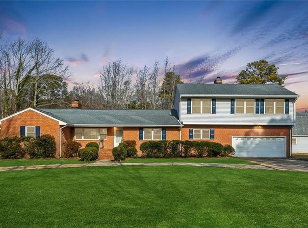 3601 Seaford Road, Seaford, VA 23696