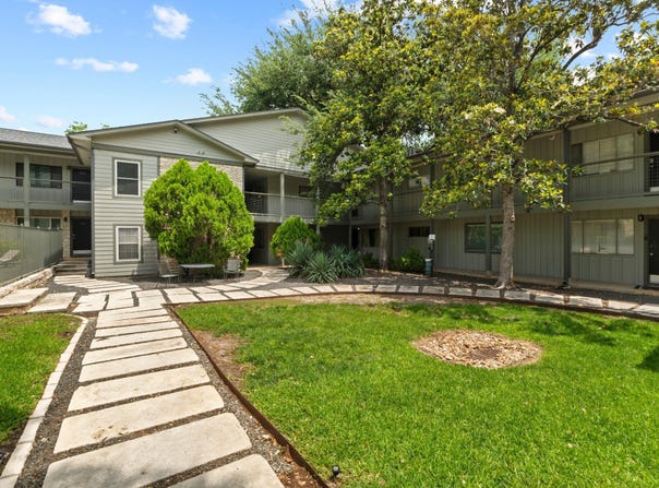 2303 E Side Dr, Austin, TX 78704
